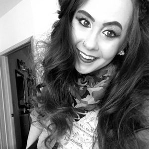 Meet your Posher, Julia